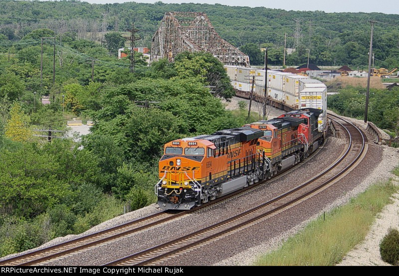 BNSF 6894